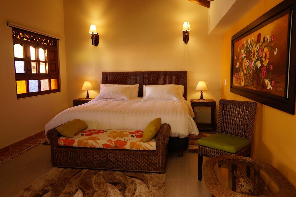 Hotel Campanario De La Villa Вилья-де-Лейва Номер фото